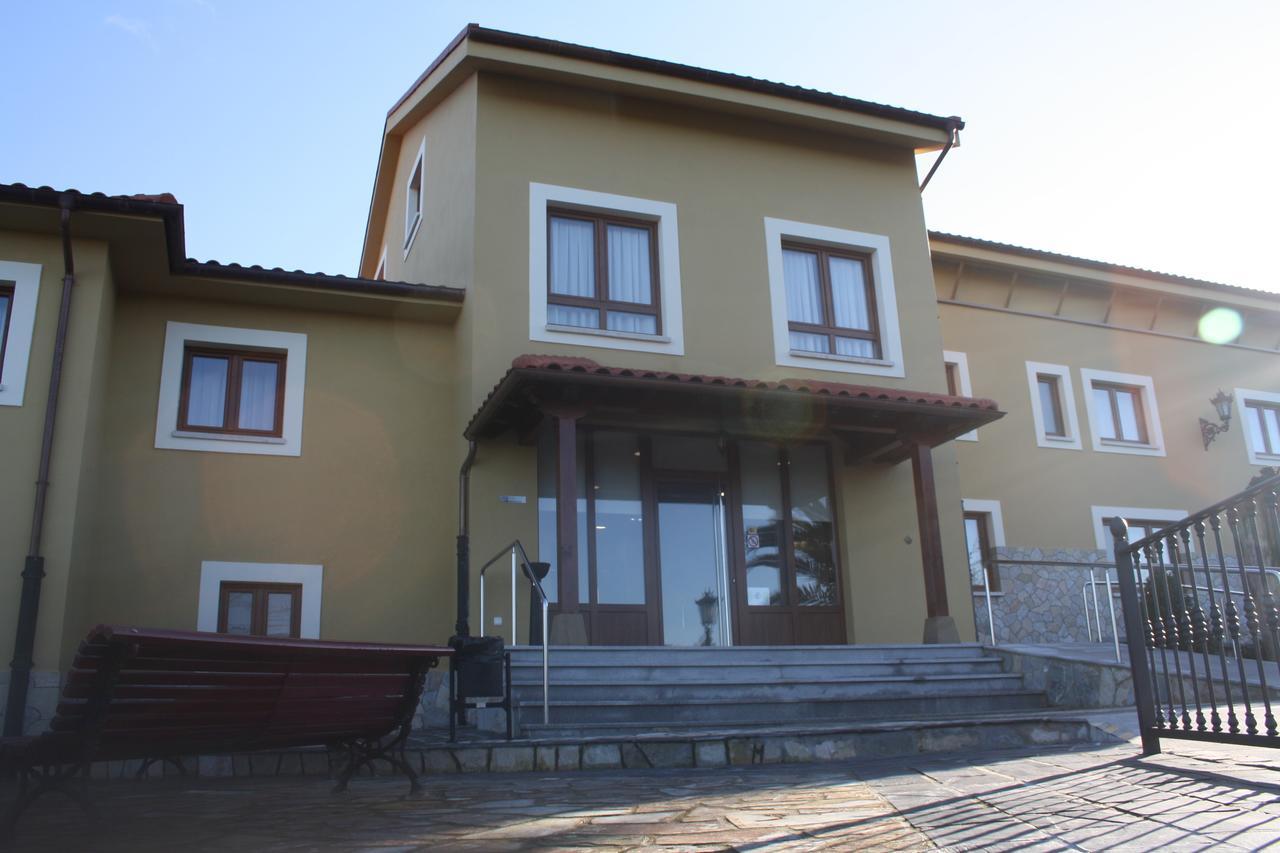 Hotel Lupa San Juan de Pinera Exterior photo
